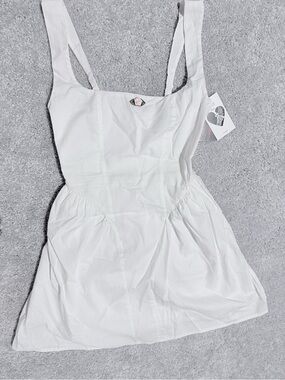 White Cotton Square-Neck Chemise with Rose Accent - Unbranded